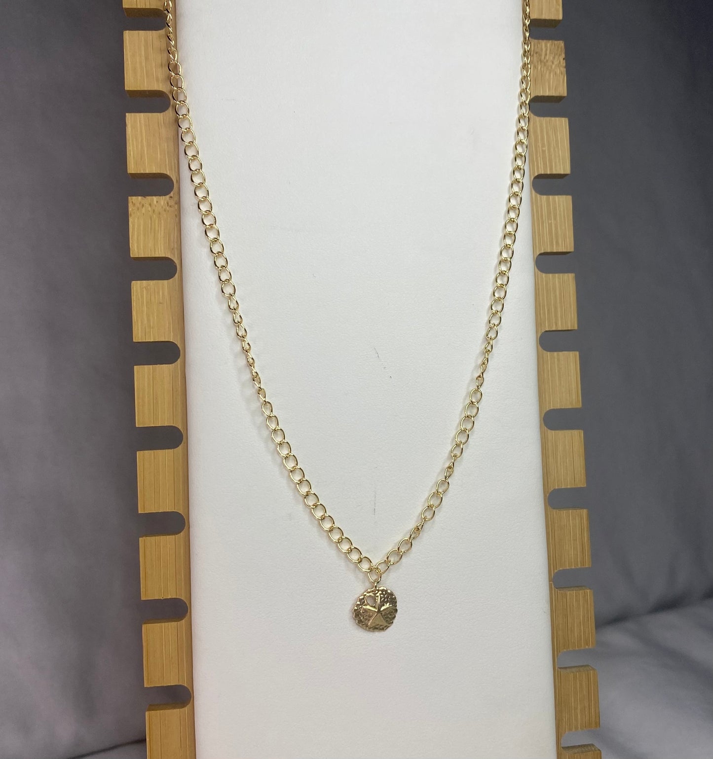 SandDollar Necklace in Gold